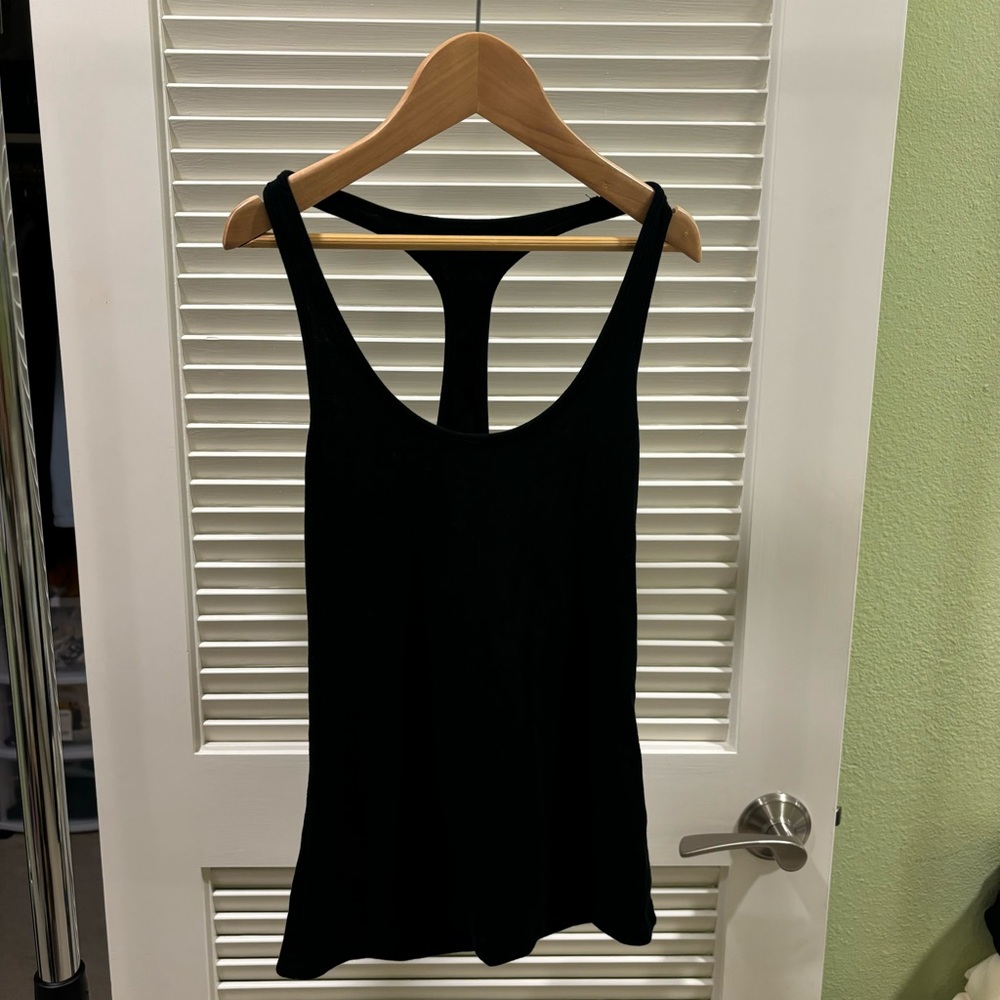 ✨ BLACK RACERBACK TANK ✨